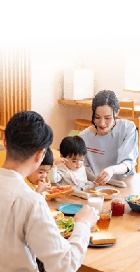 家族の食事風景